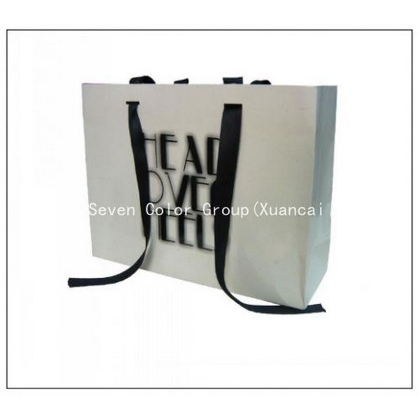 Gift Paper Bags FSC Standard From Dongguan 